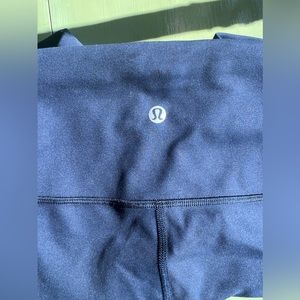 Lululemon Wunder Train High- Rise shirt 6in True Navy